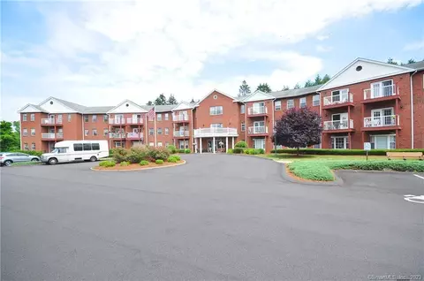 625 Palisado Ave #307, Windsor, CT 06095