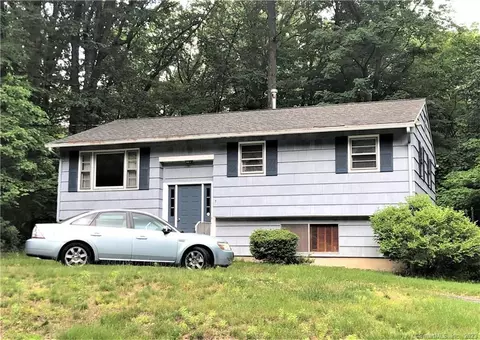 7 Cheryl Dr, Monroe, CT 06468