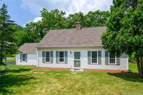 1 Farmview Dr, Bethel, CT 06801