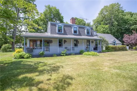 1 Chestnut Cir, Old Saybrook, CT 06475