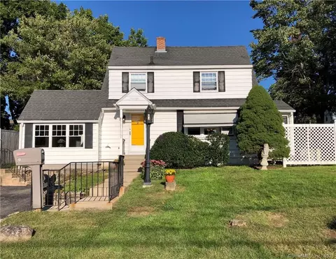 10 Wheeler Ln, Torrington, CT 06790