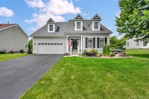 13 Broadmeadow Rd #13, Wallingford, CT 06492