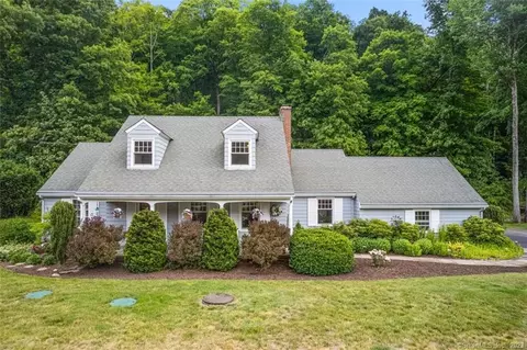 20 Forest Hills Dr, Farmington, CT 06032