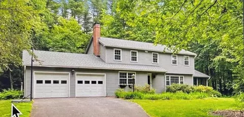 52 Farmstead Ln, Simsbury, CT 06092