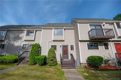 560 Yale Ave #136, Meriden, CT 06450