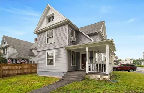 38 Hotchkiss Pl, Torrington, CT 06790
