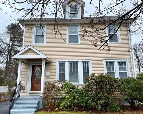 21 Hartley St, North Haven, CT 06473