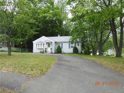 151 Elm St, North Haven, CT 06473
