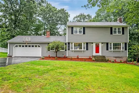 374 Olde Stage Rd, Glastonbury, CT 06033