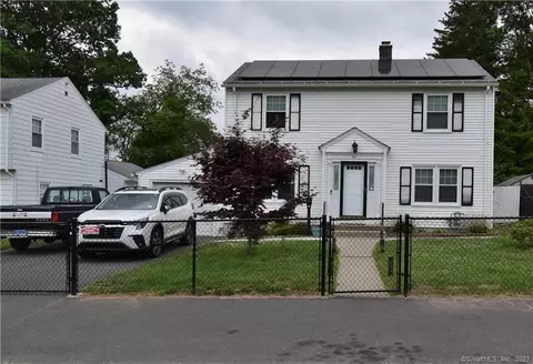 46 Gail Dr, Waterbury, CT 06704