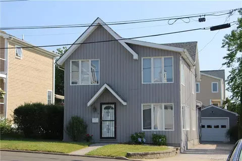 2 Dunbar Rd, Milford, CT 06460