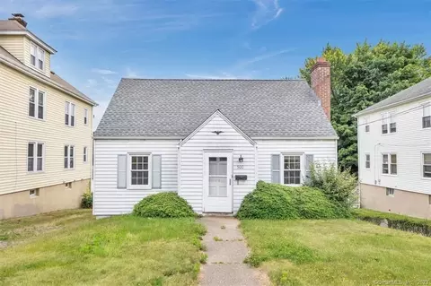 500 S Quaker Ln, West Hartford, CT 06110