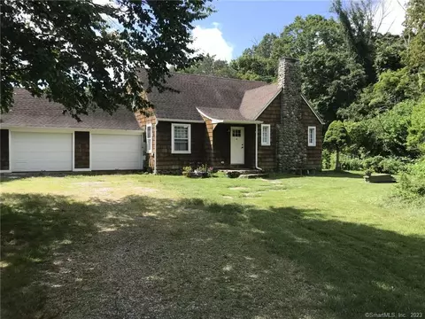 641 Taugwonk Rd, Stonington, CT 06378