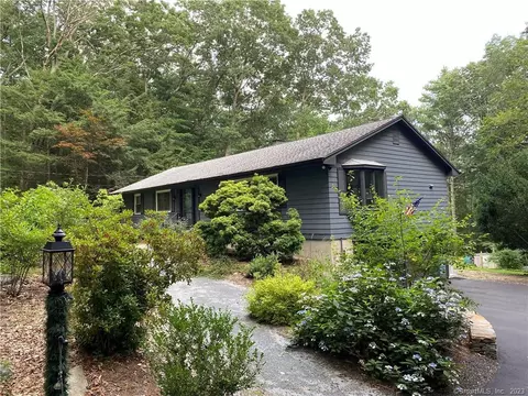 34 Beech Mountain Rd, Mansfield, CT 06250