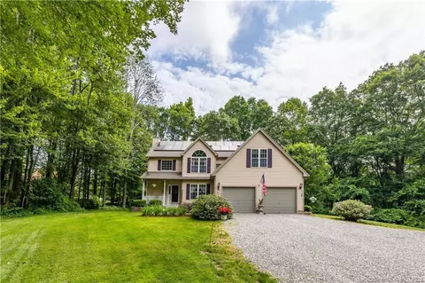 15 Sergeants Way, Lisbon, CT 06351