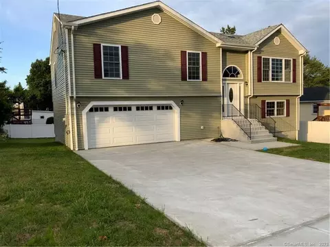 319 Meloy Rd, West Haven, CT 06516