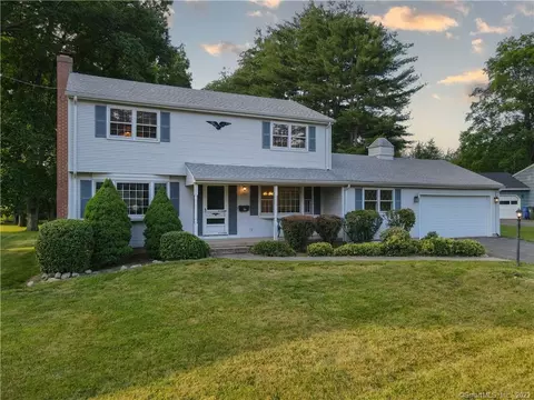 30 Red Rock Cir, Newington, CT 06111