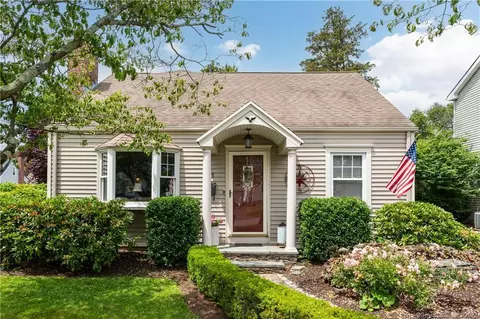 98 Newton St, Stratford, CT 06614