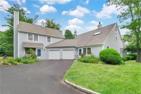 1102 Briarwood Ct #1102, Rocky Hill, CT 06067