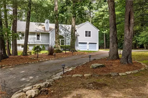 41 Michele Ln, Mansfield, CT 06250
