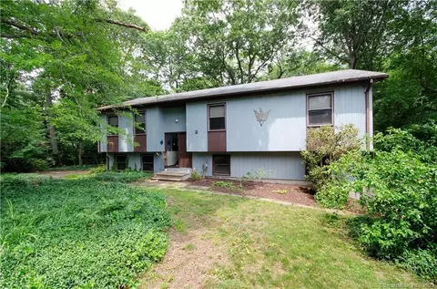 2 Brocketts Point Rd, Branford, CT 06405