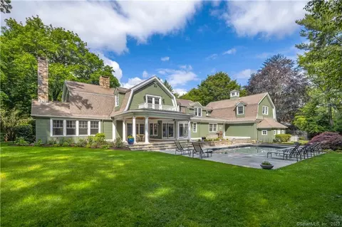 5 Country Ln, Westport, CT 06880