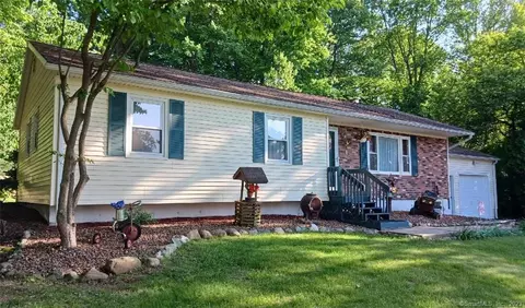 43 Muir Ave, Bristol, CT 06010