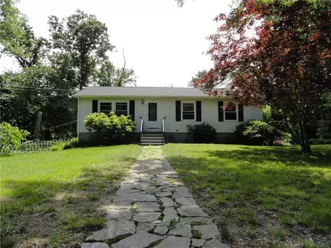 155 Old Colchester Rd, Salem, CT 06420