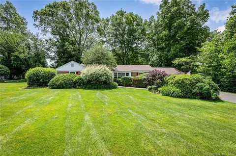 138 Turner Rd, Stamford, CT 06905