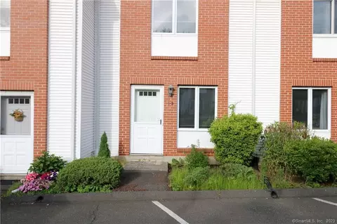 585 Park Rd #1-3, Waterbury, CT 06708
