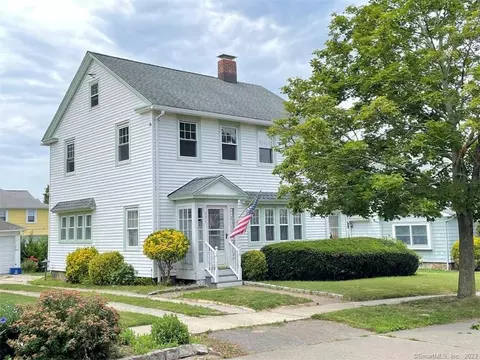 451 Windsor Ave, Stratford, CT 06614