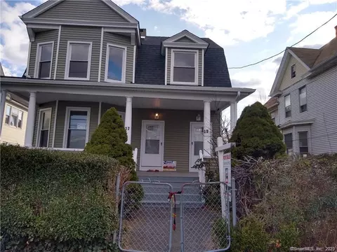 37 Lenox Ave, Bridgeport, CT 06605