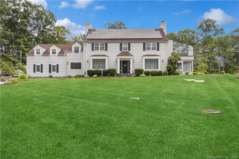 50 Stone Hill Dr, Stamford, CT 06903