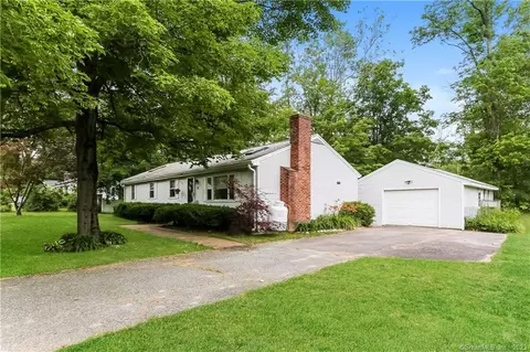 74 Wickett St, New Hartford, CT 06057
