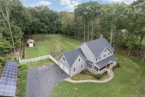 12 Ridgetop Ln, North Branford, CT 06471