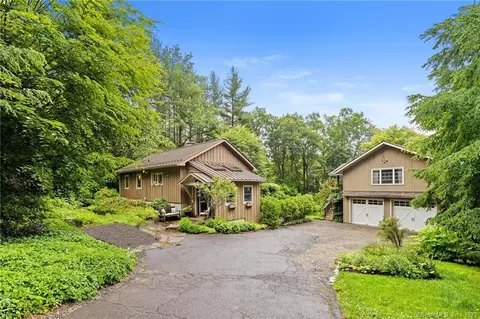 24 Park Rd, Barkhamsted, CT 06063