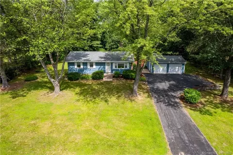 4 Pond Ln, Granby, CT 06035