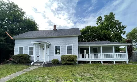121 Main St, Plainfield, CT 06354