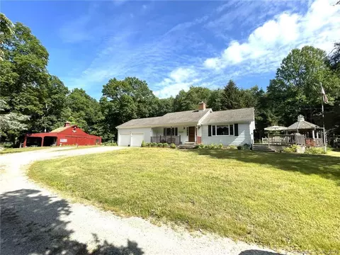 86 Spencer Hl, Clinton, CT 06413