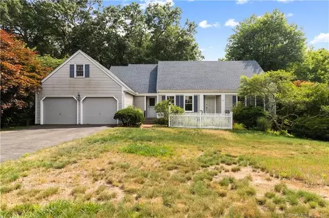 49 Duxbury Ln, Glastonbury, CT 06033