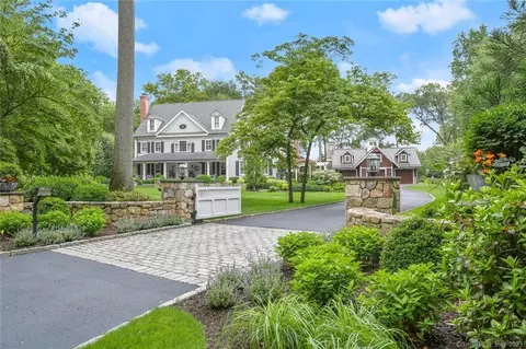 185 Charter Oak Dr, New Canaan, CT 06840