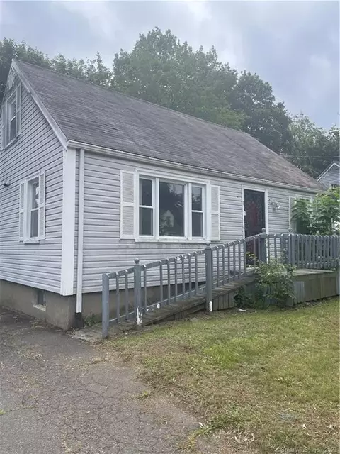 99 Grandview Ave, Bridgeport, CT 06606