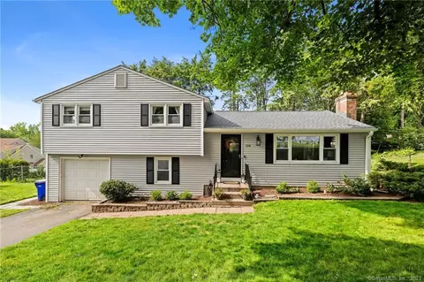 214 North St, Windsor Locks, CT 06096