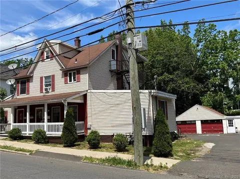 19 William St, Danbury, CT 06810