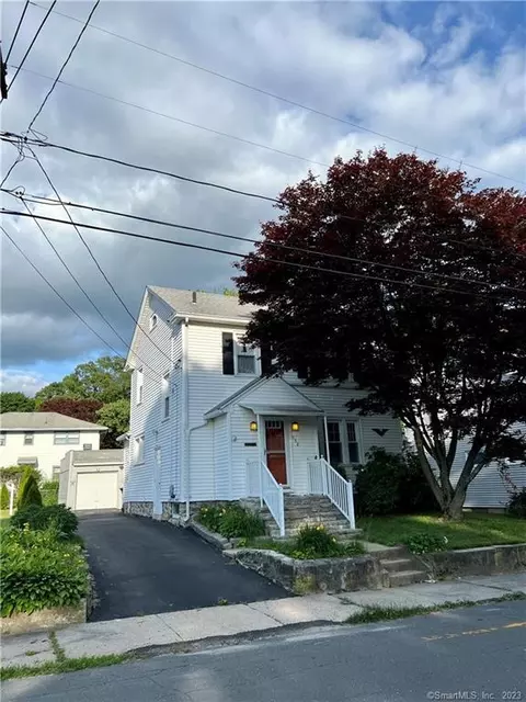 152 Fern St, Waterbury, CT 06704