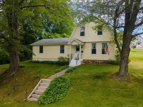 34 Milwaukee Ave, Bethel, CT 06801