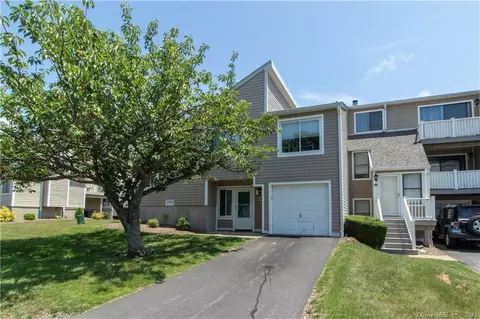 741 Robert Frost Dr #741, Branford, CT 06405