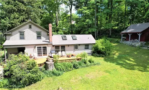 158 Pine Hill Rd, New Fairfield, CT 06812