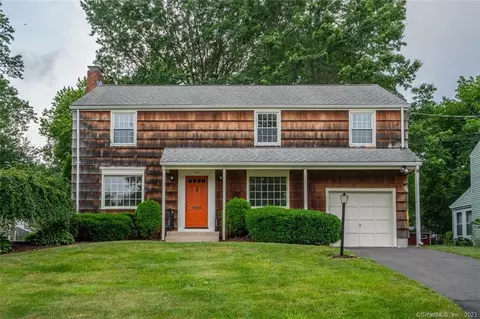 125 Montclair Dr, West Hartford, CT 06107
