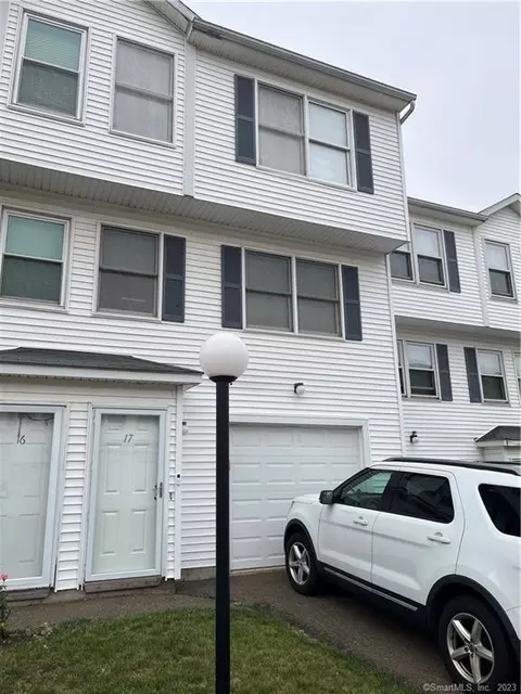 195 Arch St #17, Hamden, CT 06514
